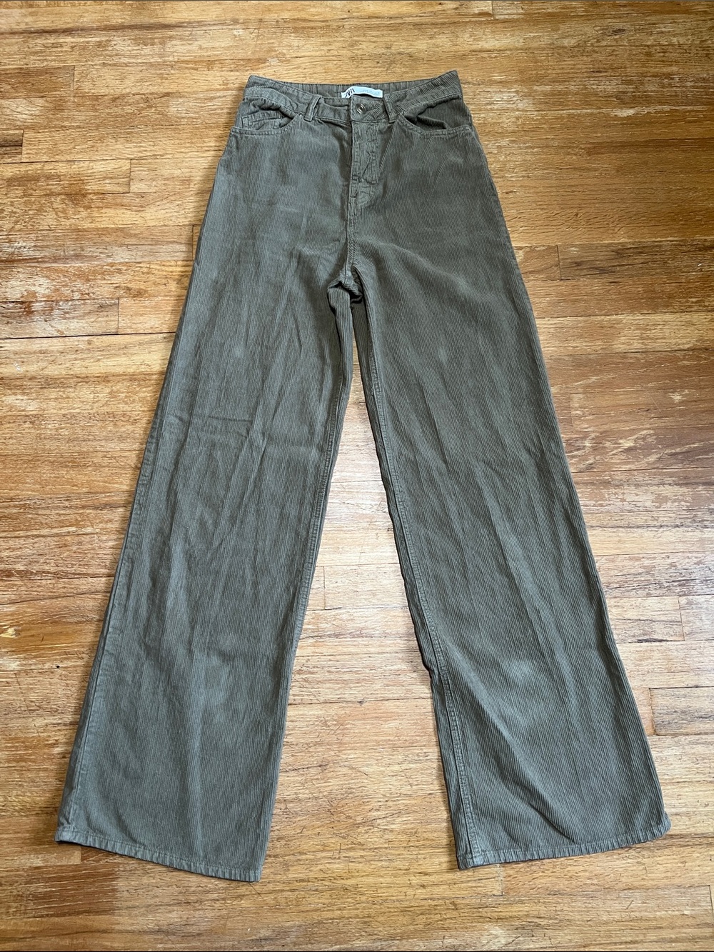 Zara Wide Leg Corduroy Pants Green size 4